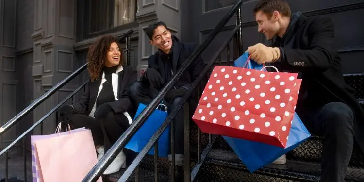 How to Become a Mystery Shopper: Salary Guide & FAQs